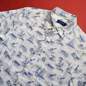 Vineyard Vines Button Up Shirt Mens Small White Nautical Ocean Boats Sailing